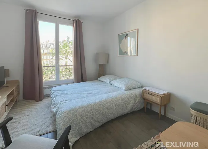 Flexliving - - Patriarches * Parijs